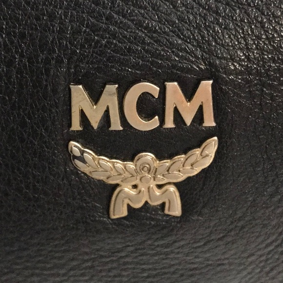 MCM (MICHEAL CROMER MUNCHEN) ITALIAN 100% LEATHER HOBO BAG WITH ADJUSTABLE STRAP - Picture 5 of 16